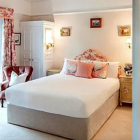 Cashel House 4*