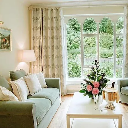 Hotel Cashel House