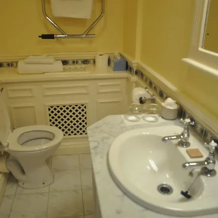 Cashel House 4*