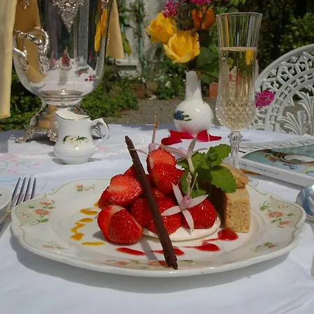 Hotel Cashel House