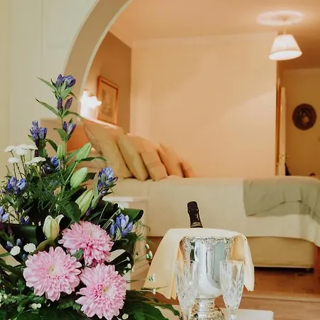 Hotel Cashel House